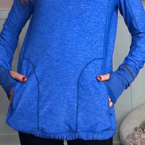 Lululemon Blue Top - Picture 5 of 6